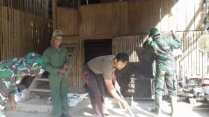 Pemilik Usaha Ayam Ini Terharu Dibantu Dua Kali Oleh Satgas TMMD Kodim 0417/Kerinci