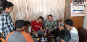 Upah Rendah, puluhan Petugas Sortir dan Lipat Surat Suara di Kota Jambi Mundur