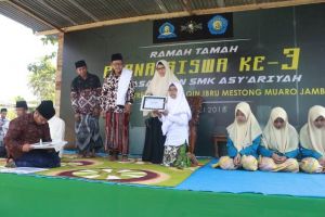 Pondok Pesantren Tonggak Utama Pendidikan Anak Bangsa