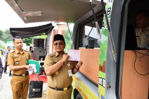 Wawako Maulana Serahkan SPPT PBB 2019