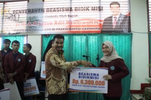 SAH: Beasiswa Bidikmisi Buat Kuliah Di Perguruan Tinggi Bukan Hanya Milik Orang Mampu
