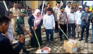Di Muaro Jambi, Ribuan Surat Suara Pemilu 2019 Dibakar