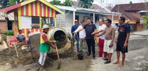 Sambut Ramadan, Kemas Faried Ikut Gotong Royong Bersama Warga di Kelurahan Sungai Putri 