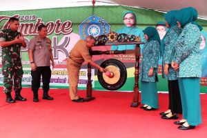 Bupati Safrial Buka Kegiatan Jambore Kader PKK Kabupaten Tanjung Jabung Barat 2019