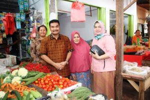 Reses Ke Jambi, SAH Pantau Harga Sembako Di Pasar Tradisional