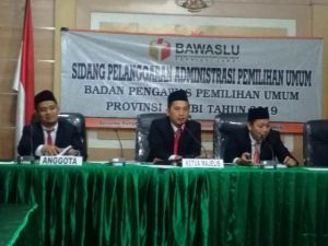 Sidang Laporan PAN Terhadap KPU dan Bawaslu Bungo Diskor Majelis dan Dilanjutkan Besok