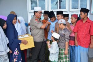 Masuki Puasa ke-16, Kapolda Jambi Serta Jajaran Berbagi Kebahagiaan Bersama Anak Yatim Piatu