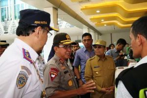 Kapolda Jambi Datangi Pos Pengamanan Mudik Lebaran di Bandara Sultan Thaha