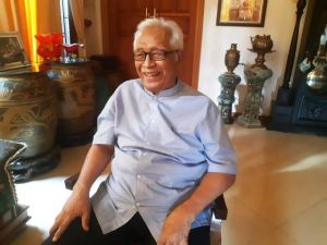 Sesepuh Golkar ini Dukung Cek Endra Untuk Pimpin Partai Golkar