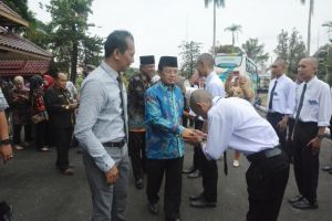 Fachrori Lepas 40 Orang Calon Magang ke Jepang 