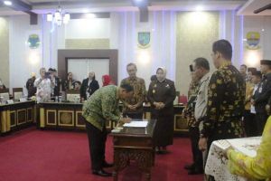 Wabup Ikut Tandatangani MoU Pemprov Jambi dengan Kejati dan Badan Pertanahan