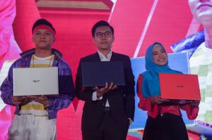Kolaborasi ASUS VivoBook Ultra A412 Bersama Rizky Febian dan Ria Ricis   