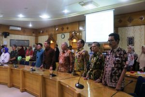 Bupati Safrial Hadiri Sidang Promosi Doktor Zulgani di Jambi