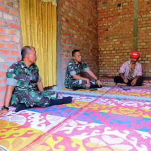 Bertemu Ketua RT dan Warga, Kasdim Sampaikan Kegiatan Mulai Pengobatan Gratis Hingga Rekam E-KTP