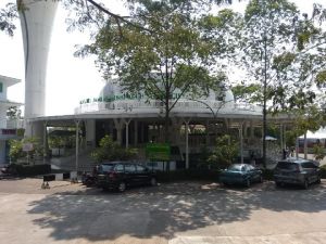 Kronologi Wanita Bawa Anjing Masuk Masjid di Sentul City