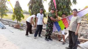 Lapangan Upacara TMMD Disemarakan Umbul-Umbul
