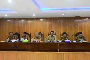 Bupati Safrial Pimpin Rapat Perdana Persiapan HUT RI ke 74 dan HUT Tanjab Barat ke 54 Tahun
