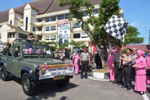 Kapolda Jambi Sematkan Medali ke Anggota yang Masuki Masa Pensiun
