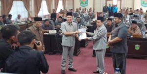 Pemkot Sampaikan Rancangan KUA PPAS 2020, Ini Pesan Ketua DPRD Fikar Azami