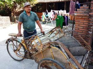 Tanggapan Pengayuh Becak Tentang TMMD ke 105.