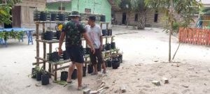 Memasak, Menyapu Hingga Membuat Toga, Saefudin: Banyak Perubahan Semenjak Ada Satgas TMMD di Rumah