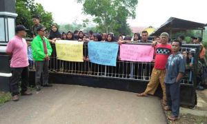 Aksi Tolak kepala Sekolah Baru di SMKN 10 Jujuhan, Ratusan Siswa Mogok Belajar