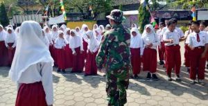 Terbantu Dengan Keberadaan Satgas TMMD