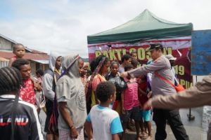 Binmas Noken Polri Laksanakan Bakti Sosial di Distrik Kenyam Nduga