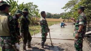 Berharap TNI Menjadi Tauladan Saat Bekerja di Lokasi TMMD