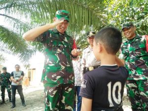 Salam Hormat Sang Anak untuk Dandim 0415/Bth