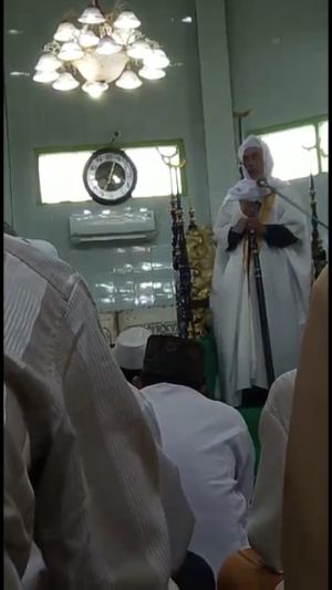VIDEO: Detik Detik Khatib Wafat Saat Khutbah Jumat di Mesjid Kualatungkal, Sempat Singgung DPRD