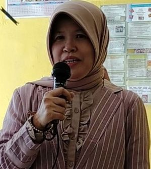 Kedudukan Hukum Adat Dalam Sistem Hukum Indonesia