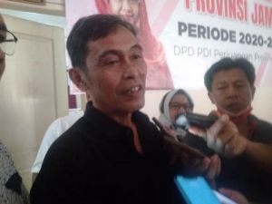 20 September Terakhir Pendaftaran Di PDIP, Hotman Tunggu Calon Lain Yang Ingin Daftar