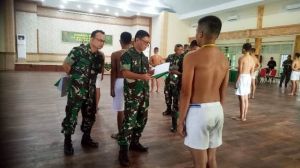 Danrem 042/Gapu Pimpin Sidang Parade Calon Bintara 2019