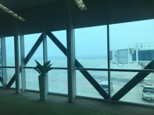 Kabut Asap,  Pesawat Garuda Tujuan Jambi Mendarat Darurat di Palembang