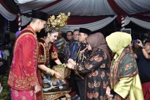 Kapolda Jambi Hadiri Malam Pembukaan Festival Batanghari 