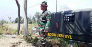 Danramil Yang Terus Berada di Lokasi TMMD
