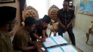 KPU-Pemprov Jambi Tandatangani NPHD, Untuk Pilgub Sah Rp180,4 Miliar 