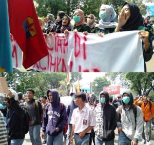 Ratusan Mahasiswa dan Pelajar STM Kembali Aksi Minta Presiden Terbitkan Perppu KPK