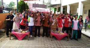 Berikan Bantuan dan Hibur Siswa, Permata Bank Edukasi Literasi Keuangan di SDLB Kota Jambi