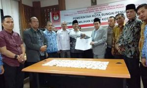 Pemkot Sungai Penuh-KPU Tanda Tangani NPHD Pilwako