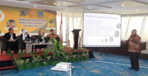 Jadi Keynote Speaker di Seminar Nasional, Bupati Safrial Harapkan Penelitian Aplikatif