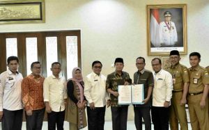 Fachrori Teken NPHD dengan KPU Provinsi Jambi untuk Pilgub Jambi 2020