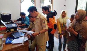 Pelayanan KTP, KK dan KIA di Lokasi TMMD Diminati Warga