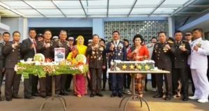 Kapolri Tito Datangi Kediaman Panglima TNI Ucapkan Selamat HUT TNI