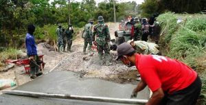 Target Masih Banyak, TNI Satgas TMMD Pacu Semangat