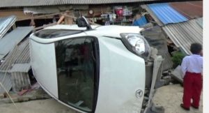 Usai Tabrak warung dan Serempet Pajero, Sopir Ini Pingsan
