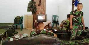 Prajurit Mengusir Rutinitas Yang Menjemukan di Lokasi TMMD