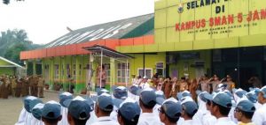 Jadi Irup di SMAN 5, Kapolda Jambi Ingatkan Pelajar Waspadai Paham Radikal