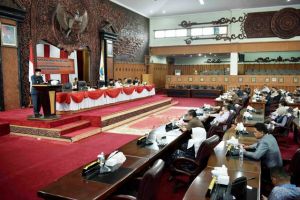Fachrori Sampaikan Nota Pengantar RAPBD 2020, Pendapatan Daerah Ditarget 4,48 T